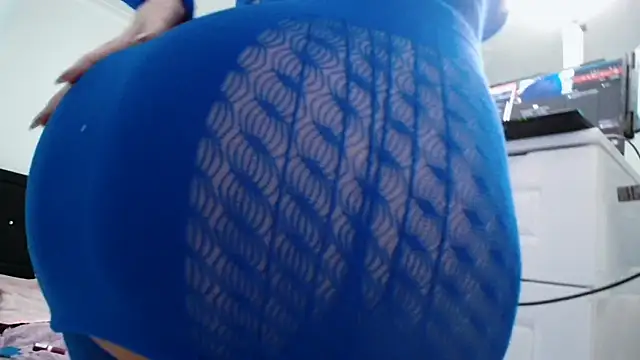 Snapshot of BarbiLive chatting on October 8, 6:07 am BarbiLive online show from October 8, 6:07 am