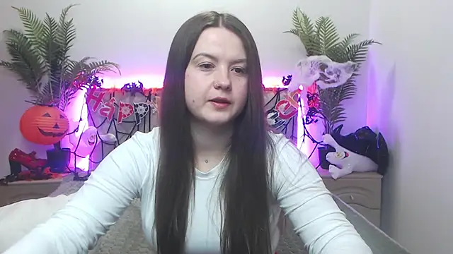 Snapshot of MavkaCute chatting on October 22, 6:13 pm MavkaCute online show from October 22, 6:13 pm