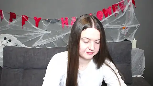 Snapshot of MavkaCute chatting on October 16, 6:32 pm MavkaCute online show from October 16, 6:32 pm