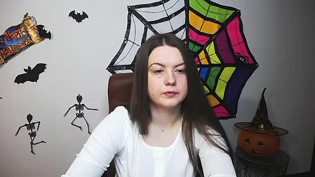 Snapshot of MavkaCute chatting on October 18, 6:10 pm MavkaCute online show from October 18, 6:10 pm