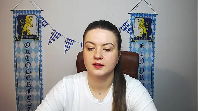 Snapshot of MavkaCute chatting on September 24, 6:07 pm MavkaCute online show from September 24, 6:07 pm