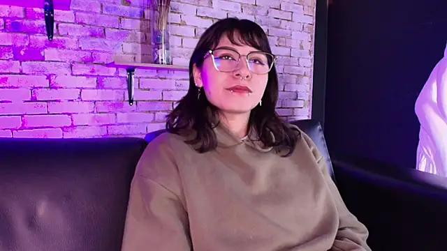 kitty malach online show from February 23, 8:03 am