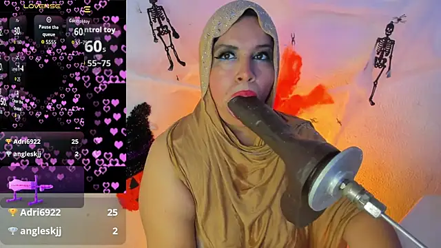 Snapshot of Alanna-sloppy chatting on November 1, 2:59 am Alanna-sloppy online show from November 1, 2:59 am