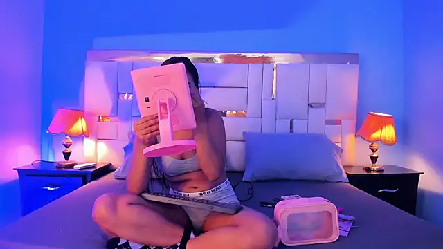 JadeeKhan online show from September 30, 8:13 pm