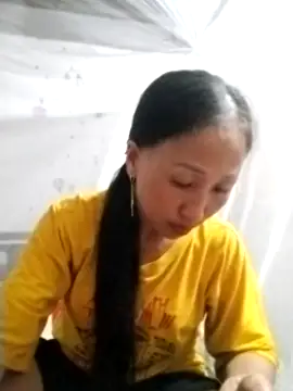 Snapshot of cute_love00 chatting on October 1, 1:27 pm cute love00 online show from October 1, 1:27 pm