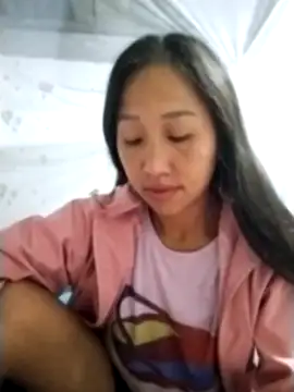 Snapshot of cute_love00 chatting on October 26, 10:49 pm cute love00 online show from October 26, 10:49 pm