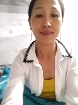 Snapshot of cute_love00 chatting on October 27, 10:59 pm cute love00 online show from October 27, 10:59 pm