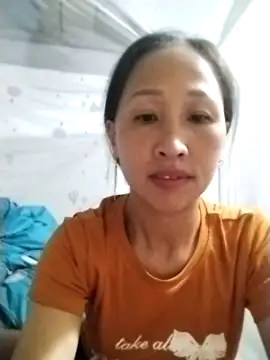 Snapshot of cute_love00 chatting on October 6, 10:36 pm cute love00 online show from October 6, 10:36 pm