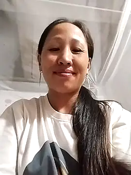 Snapshot of cute_love00 chatting on October 29, 11:18 pm cute love00 online show from October 29, 11:18 pm