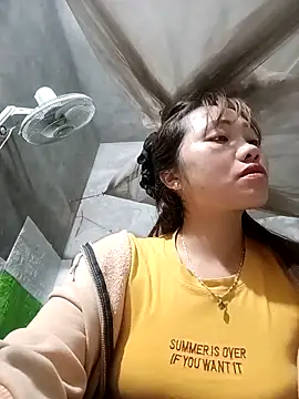 Snapshot of adbosa_00 chatting on October 25, 12:46 pm adbosa 00 online show from October 25, 12:46 pm