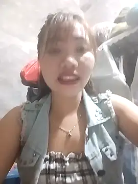 Snapshot of adbosa_00 chatting on September 29, 8:52 am adbosa 00 online show from September 29, 8:52 am