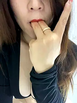 jiajia1060 online show from October 2, 5:45 am