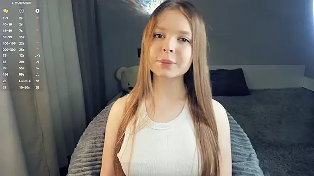 Snapshot of BelleDream chatting on October 3, 6:13 pm BelleDream online show from October 3, 6:13 pm