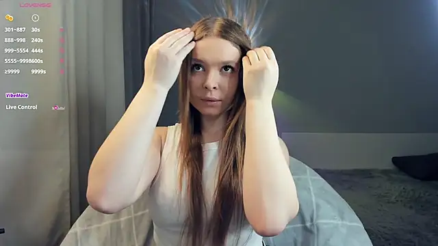 Snapshot of BelleDream chatting on September 22, 6:17 pm BelleDream online show from September 22, 6:17 pm