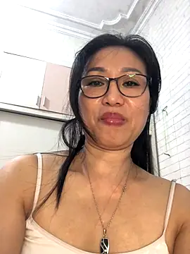 Snapshot of Vitamin_sexy chatting on September 26, 2:47 pm Vitamin sexy online show from September 26, 2:47 pm
