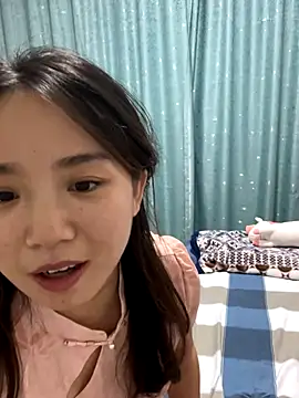 Snapshot of Hdmhdm-0022 chatting on October 2, 5:40 pm Hdmhdm-0022 online show from October 2, 5:40 pm