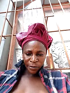 Snapshot of MatureGoddess_ chatting on September 20, 12:14 pm MatureGoddess online show from September 20, 12:14 pm