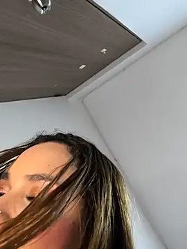 Snapshot of butterfly777_ chatting on October 15, 12:19 pm butterfly777  online show from October 15, 12:19 pm