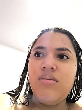 Snapshot of butterfly777_ chatting on September 17, 10:02 am butterfly777  online show from September 17, 10:02 am