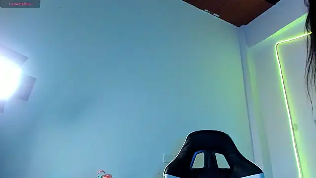 77Neferkitty77 online show from October 13, 12:02 am