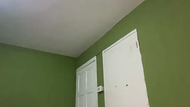 Liaprettygirl online show from February 2, 3:16 am