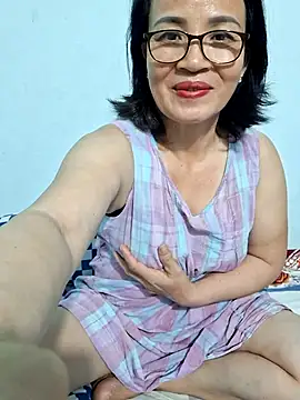 Snapshot of __Mihmih__ chatting on October 13, 6:32 pm Mihmih online show from October 13, 6:32 pm