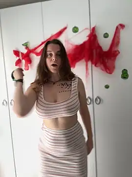 TenderLaGlamor online show from October 20, 10:29 am