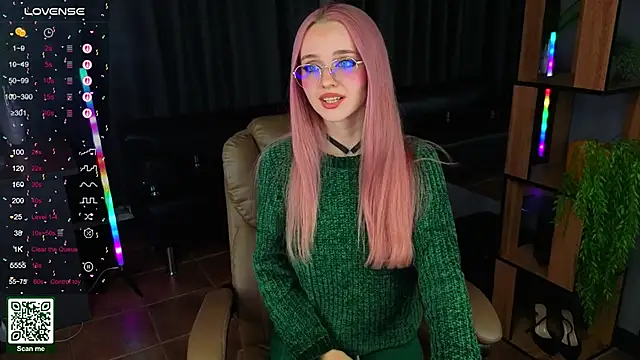 exxxcore  online show from October 5, 10:59 pm