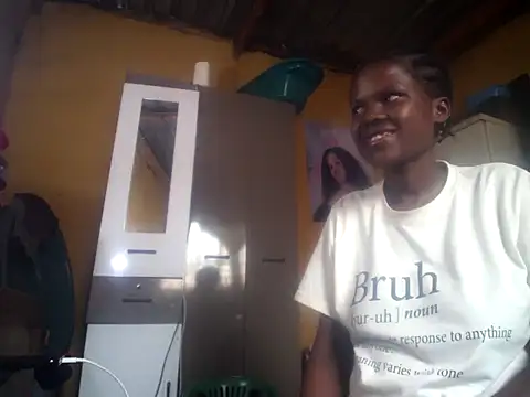 Caramelchick01 online show from October 29, 6:18 am