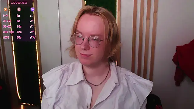 Amanda Butlerr online show from July 2, 1:50 pm