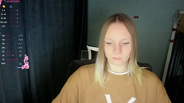 Kassandra XX online show from November 11, 1:41 pm