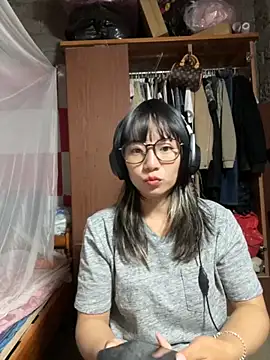 Snapshot of AAANINE22 chatting on October 12, 2:52 pm AAANINE22 online show from October 12, 2:52 pm