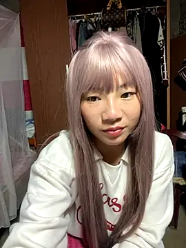 Snapshot of AAANINE22 chatting on October 6, 6:19 am AAANINE22 online show from October 6, 6:19 am