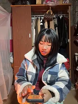 Snapshot of AAANINE22 chatting on October 25, 3:58 am AAANINE22 online show from October 25, 3:58 am