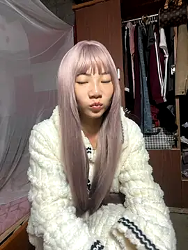 Snapshot of AAANINE22 chatting on October 8, 7:46 am AAANINE22 online show from October 8, 7:46 am