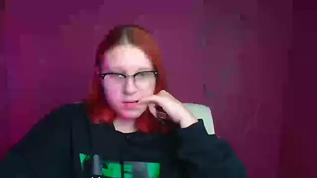 ScarletVixen  online show from September 15, 9:11 pm