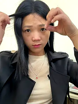 thaoyeuuu online show from October 3, 2:05 am