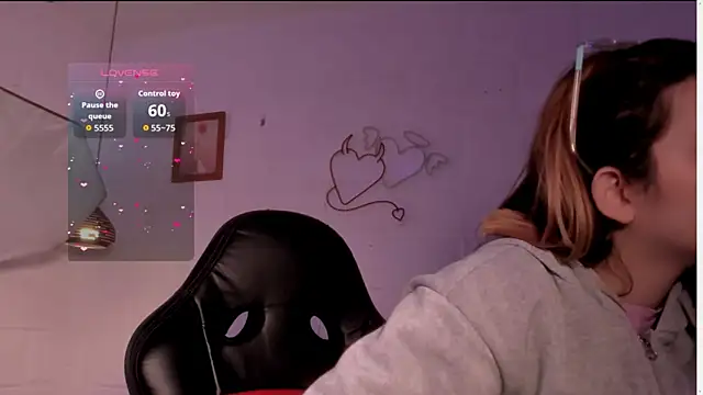 kristal joi dl online show from September 26, 12:25 pm