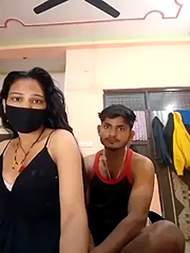 Roopacouple9 online show from November 25, 4:31 pm