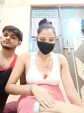 Roopacouple9 online show from October 26, 3:18 pm