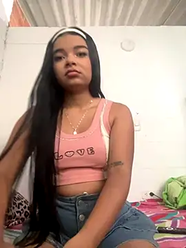 Snapshot of mily_09 chatting on September 18, 8:18 pm mily 09 online show from September 18, 8:18 pm