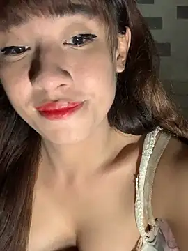 SassyLaurier online show from October 18, 8:32 pm