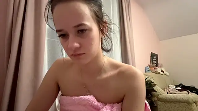KellySayli online show from September 16, 6:38 pm