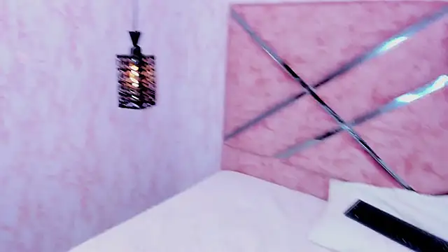 HOT EMIILY  online show from November 4, 12:43 pm