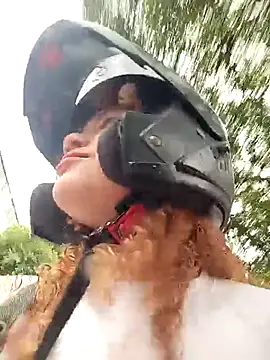 Snapshot of SirenRouge_69 chatting on September 29, 8:25 pm SirenRouge 69 online show from September 29, 8:25 pm