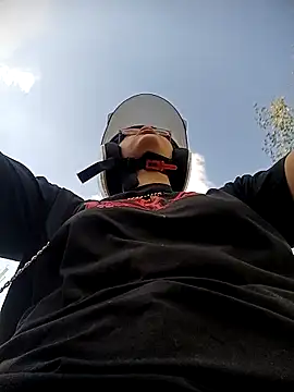 Snapshot of SirenRouge_69 chatting on October 4, 9:08 pm SirenRouge 69 online show from October 4, 9:08 pm