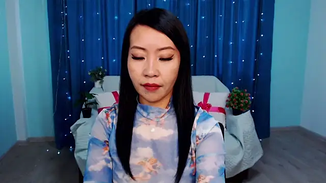 Snapshot of LiaPak chatting on October 1, 1:10 am LiaPak online show from October 1, 1:10 am