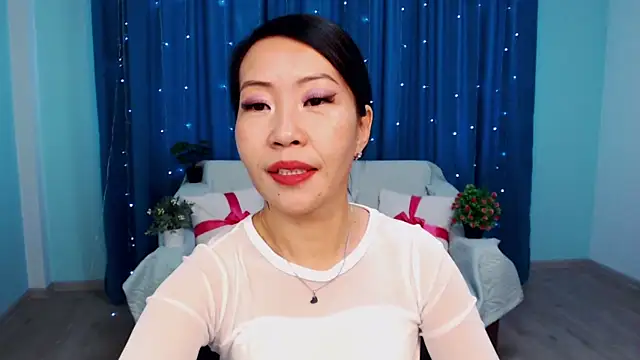 Snapshot of LiaPak chatting on October 21, 1:09 am LiaPak online show from October 21, 1:09 am