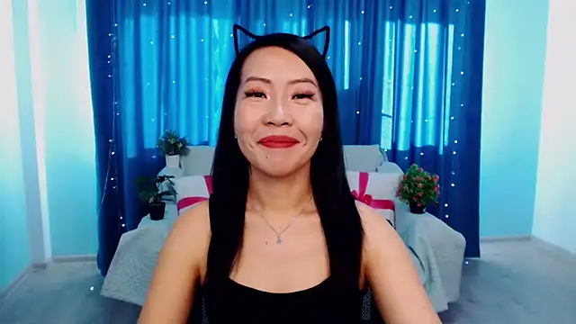 Snapshot of LiaPak chatting on September 26, 1:25 am LiaPak online show from September 26, 1:25 am