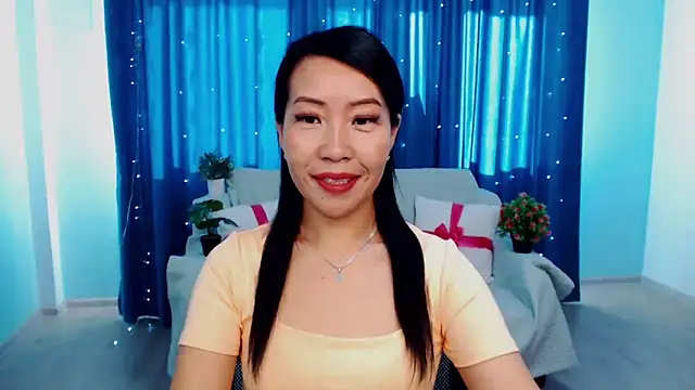 Snapshot of LiaPak chatting on September 25, 1:15 am LiaPak online show from September 25, 1:15 am